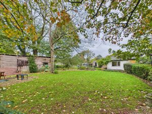 Gardens- click for photo gallery